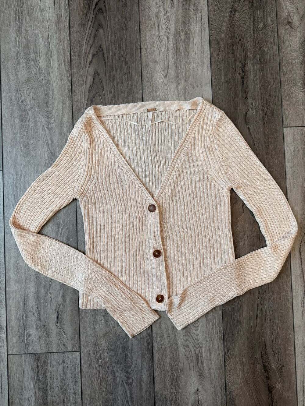 Free People Cardigan Size M Beige Ribbed Knit V-Neck Button Down